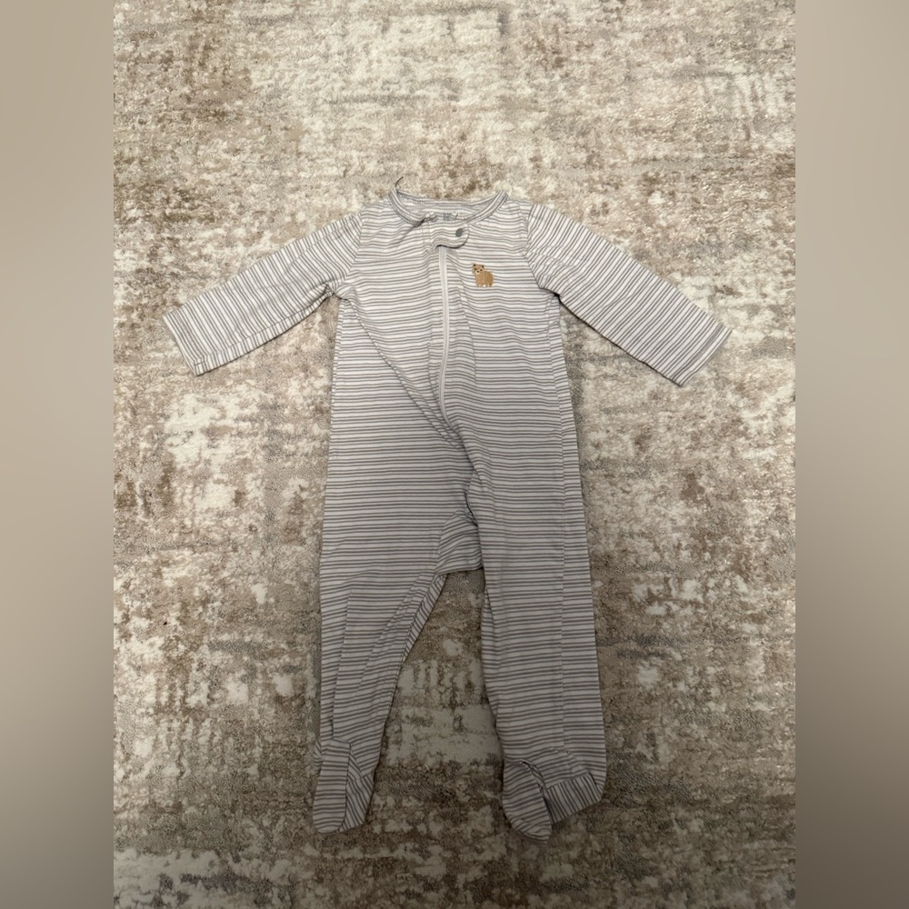 Carter's Gray and White Striped Baby Footie One-Piece size 9M